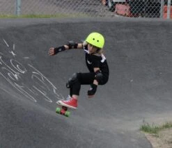 Triple Eight - Wristsaver -Roller Sports TripleEight Wristsaver 3